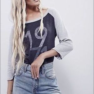 Free people 1971 T-shirt